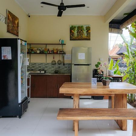 Bubu Canggu Guesthouse Exterior foto